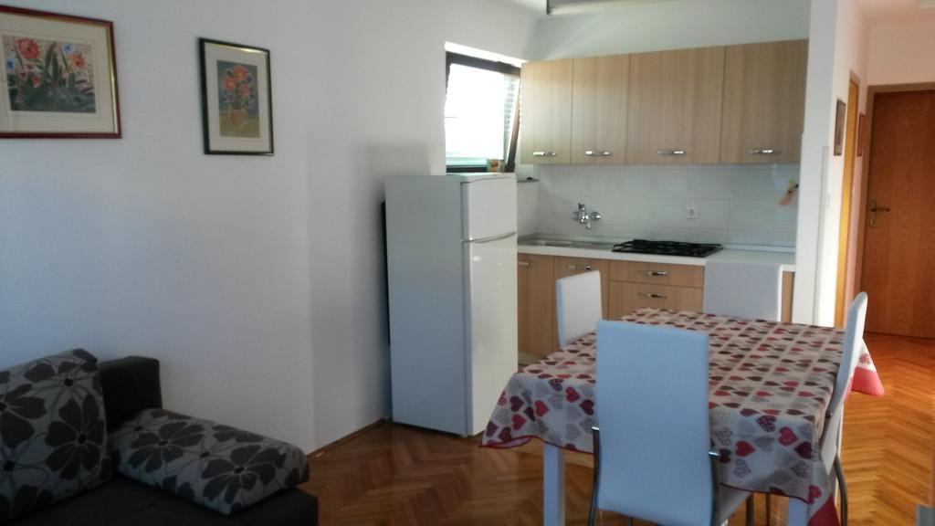 Apt Mirella Apartment Rovinj Oda fotoğraf