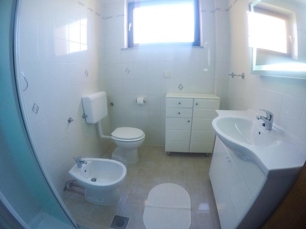 Apt Mirella Apartment Rovinj Oda fotoğraf